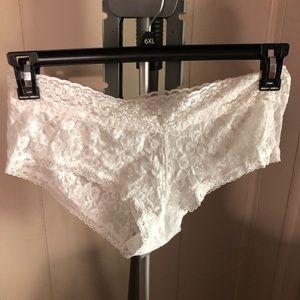 Sexy White Floral Boy Short Lace Panties NWOT